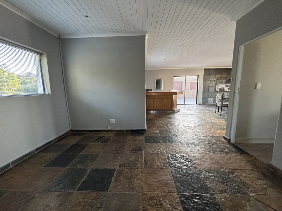 4 Bedroom Property for Sale in Humerail Eastern Cape